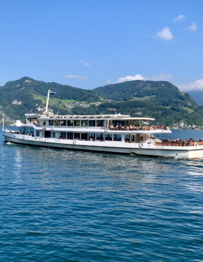 Schweiz Schiff Reisebegleitung nictours