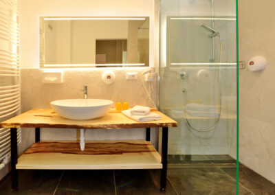 Apfelblütenfest in Südtirol Hotelzimmer Bad