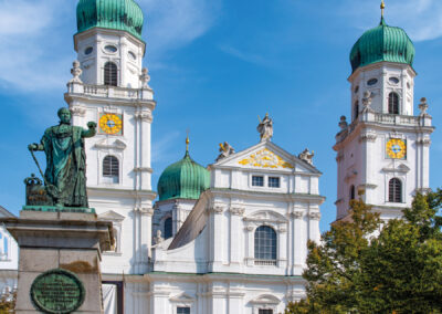 Kristallschiff auf der Donau Busreise nictours 2026 Passau